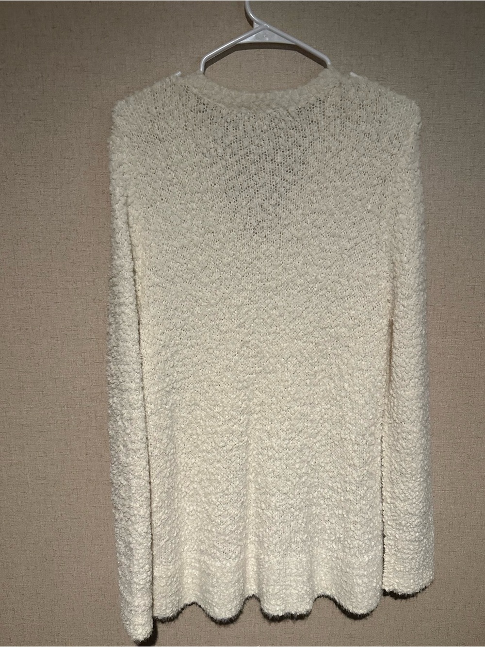 Cato Large Cream V-Neck Cozy Popcorn Textured Knit Tunic Sweater - Picture 5 of 7